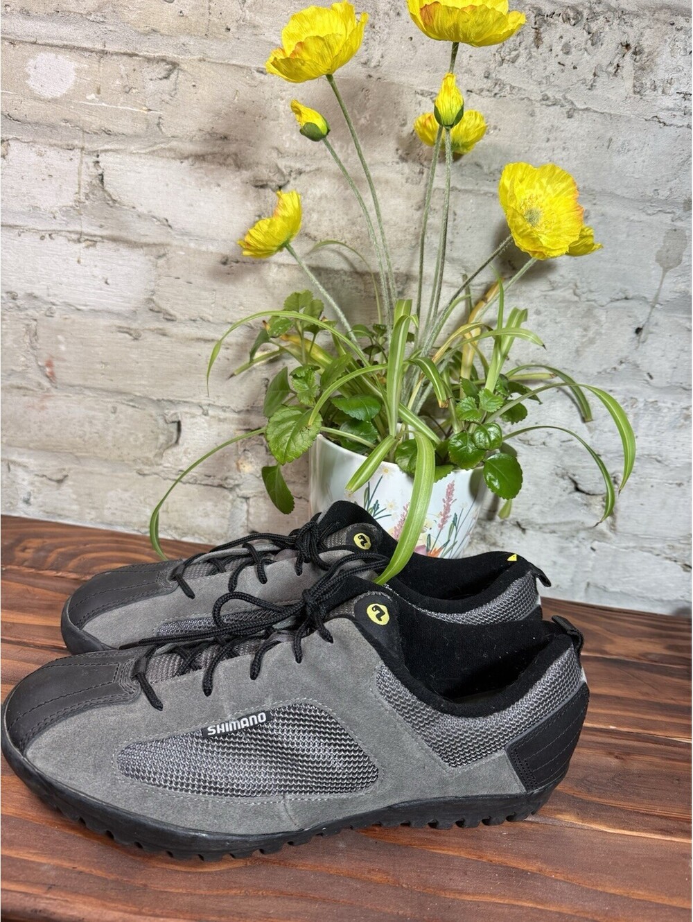 Shimano SH-MT20 Men’s Mountain Cycling Shoes Gray/Black Lace-Up US 13